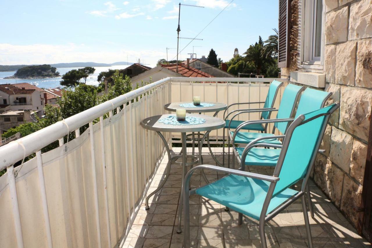Apartment Mlacic Hvar Island Exterior photo